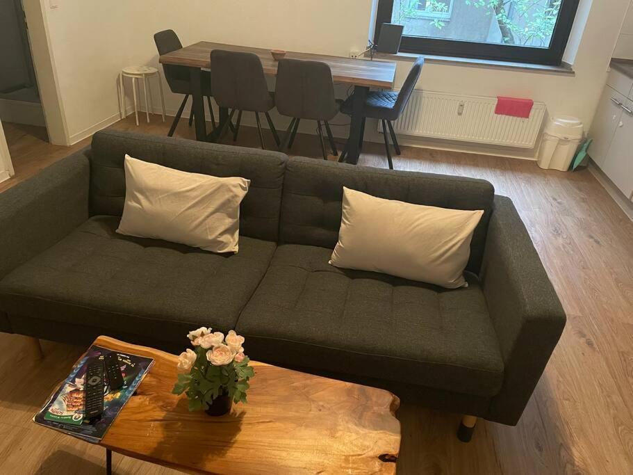 Zentrale Wohnung Direkt Am Hauptbahnhof - Bismarck Дюссельдорф Экстерьер фото