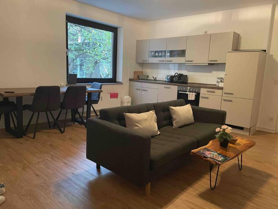 Zentrale Wohnung Direkt Am Hauptbahnhof - Bismarck Дюссельдорф Экстерьер фото