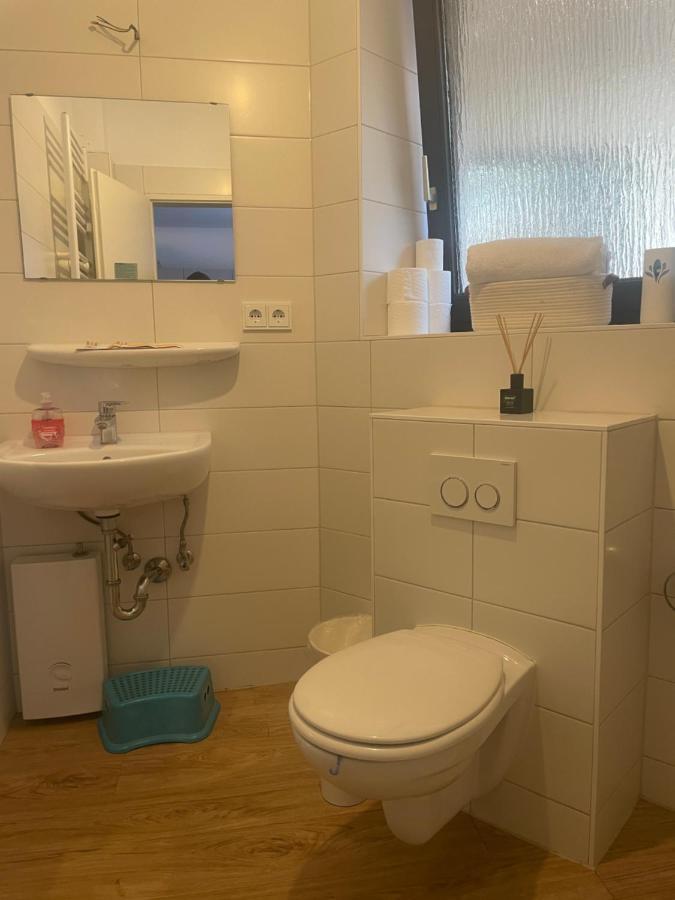 Zentrale Wohnung Direkt Am Hauptbahnhof - Bismarck Дюссельдорф Экстерьер фото
