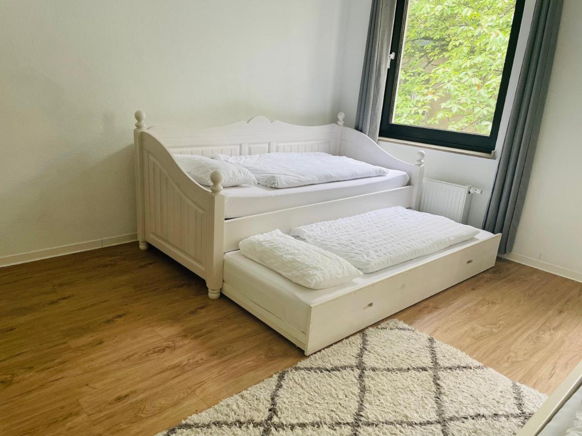 Zentrale Wohnung Direkt Am Hauptbahnhof - Bismarck Дюссельдорф Экстерьер фото