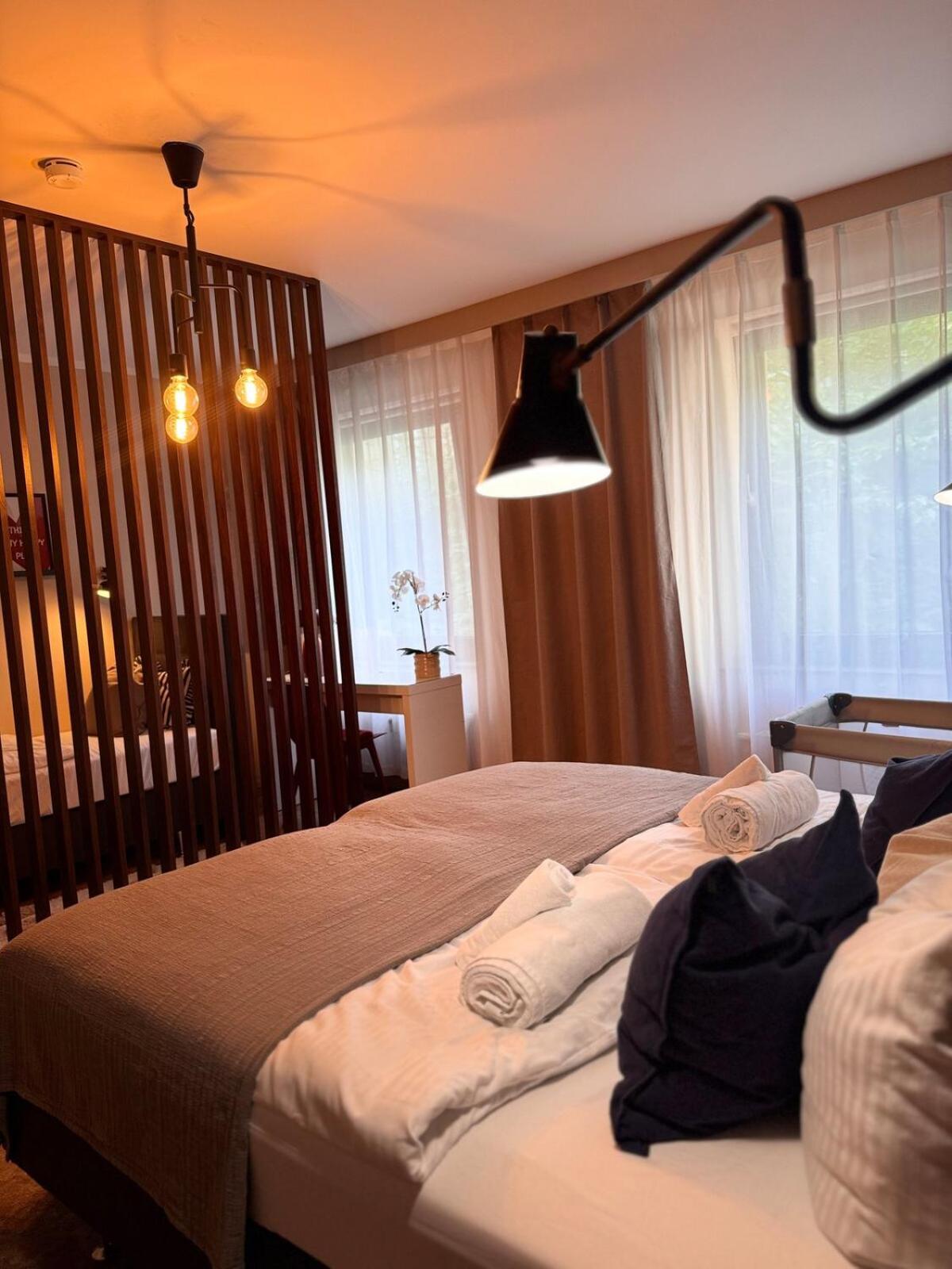 Zentrale Wohnung Direkt Am Hauptbahnhof - Bismarck Дюссельдорф Экстерьер фото